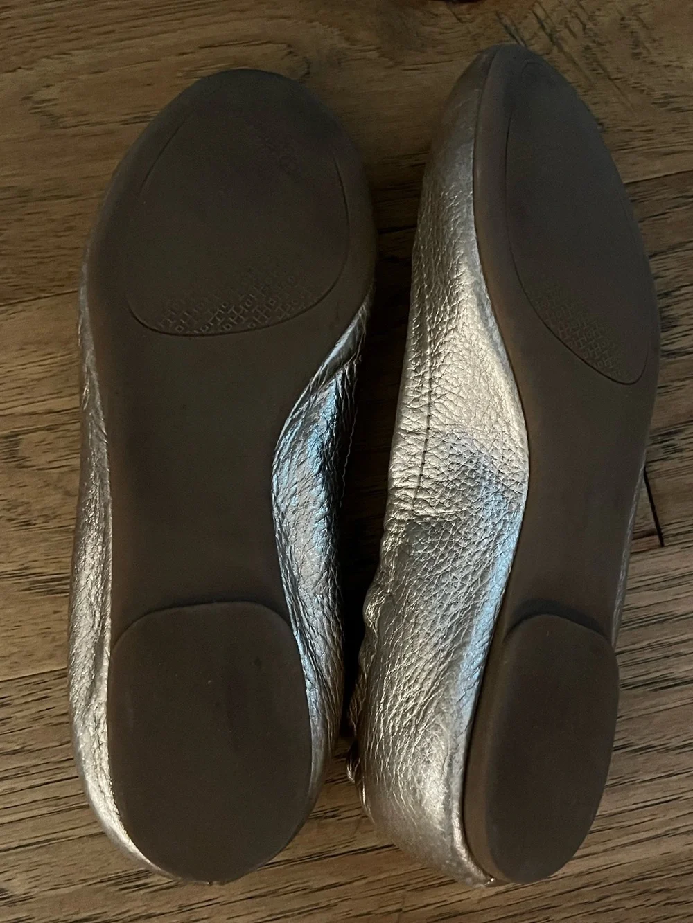 Tory Burch Silver Metallic Leather Logo Ballet Flats